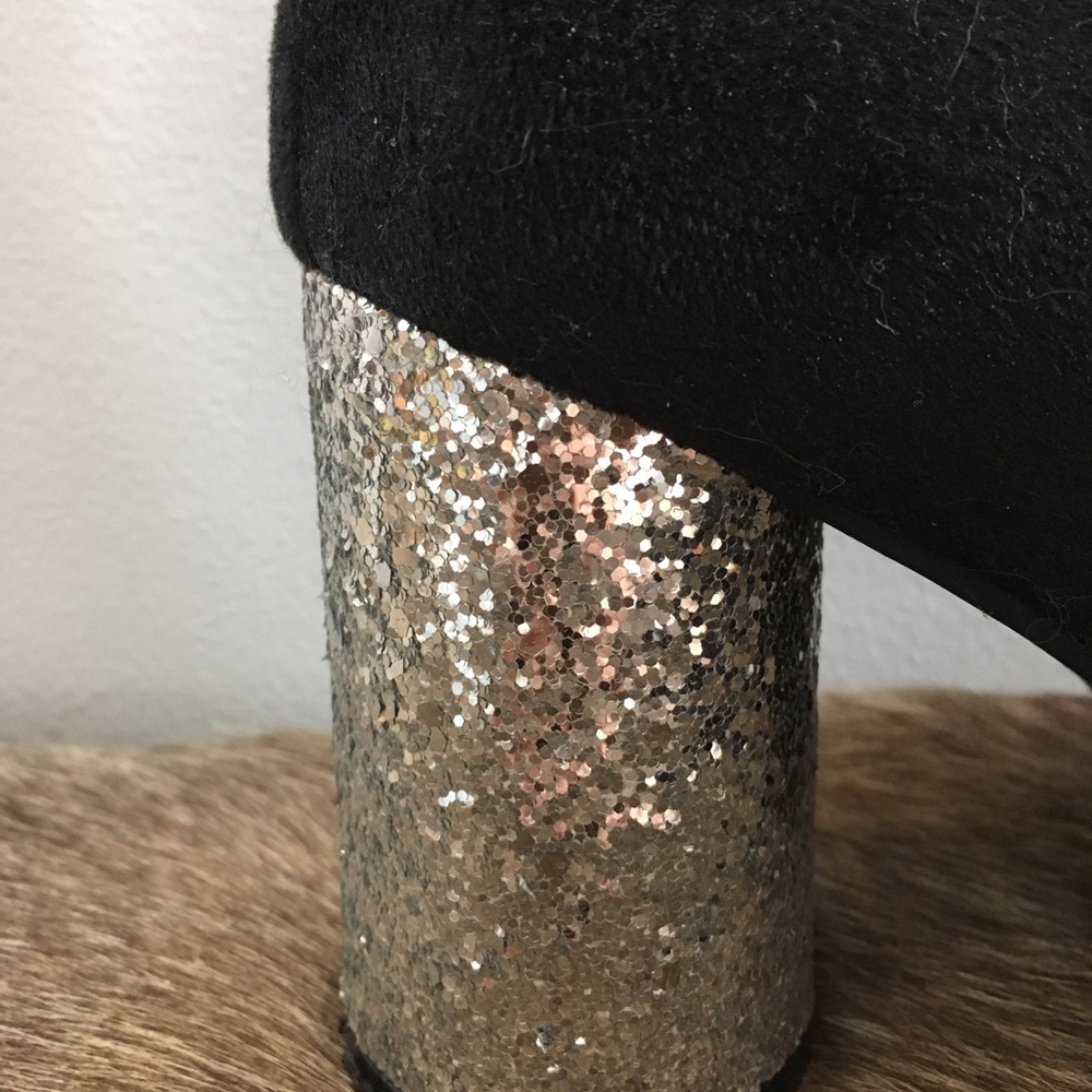Faux fur black boots with silver glitter heels - Picture 2 of 3